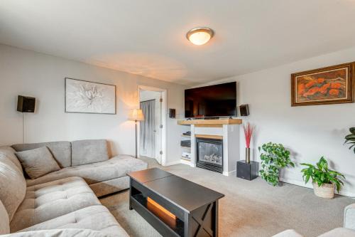 Walk to Casinos Mtn-View Central City Home!