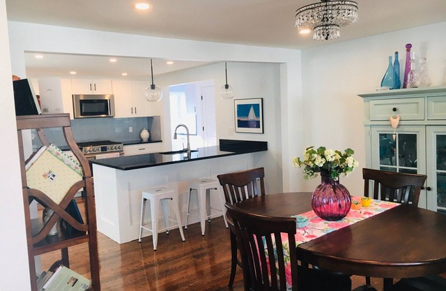 Walk to downtown Bristol, popular wedding venues and the harbor!