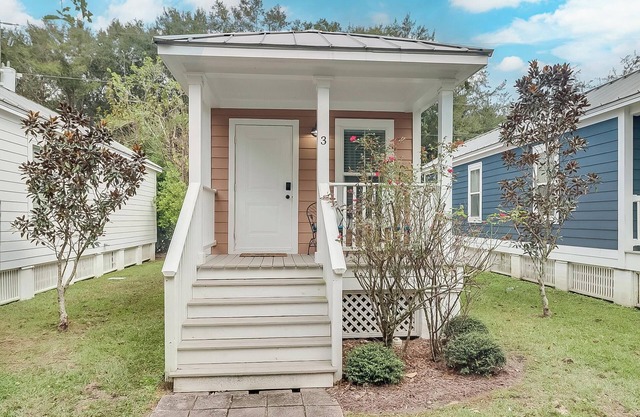 Walk to Downtown Ocean Springs from your private cottage