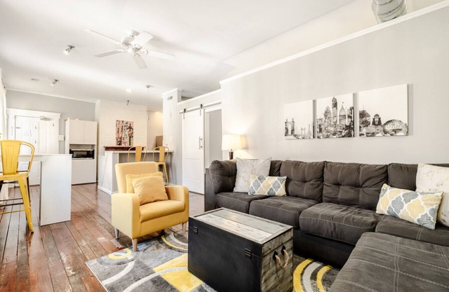 Walk to Everything | Sports, Food, Music, Downtown