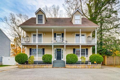 Walk to Lake and Boat Ramp Central Gem in Annapolis