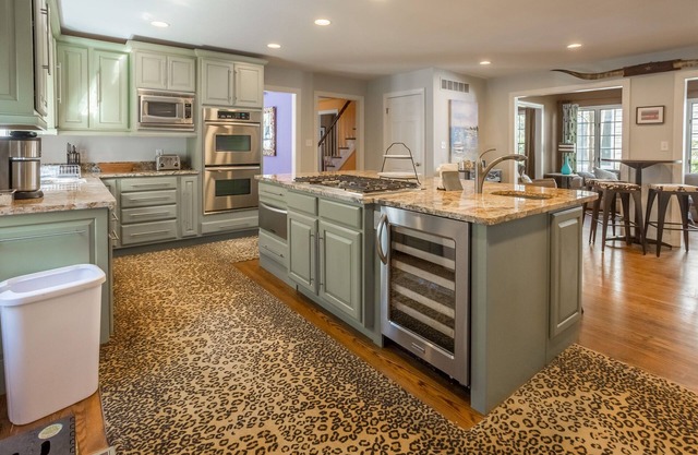 Walk to the Beach and Downtown Rehoboth! Awesome Game Outdoor Space