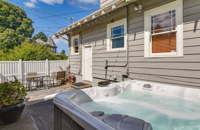 Walk to Williams District: Home w/Hot Tub & Patio