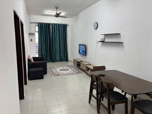 WanEffi Homestay Kuala Berang - FREE WIFI