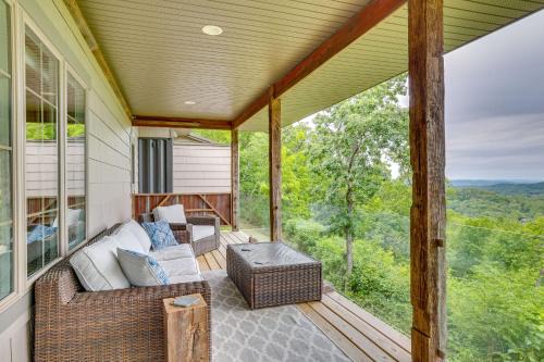 Wanlass House Elevated Retreat Near La Crosse!