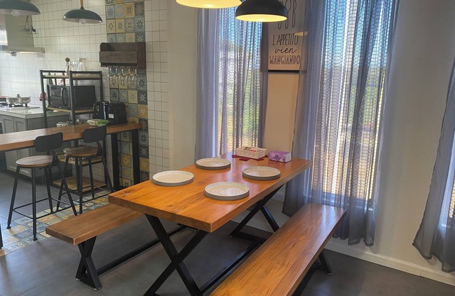 Warm 2BR Nadi Home – King Bed & Kitchen, Near Shops, Calm & Cozy Stay