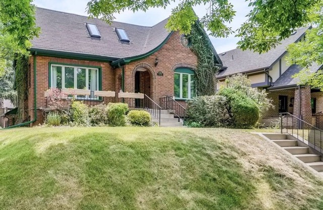 Wash Park Tudor mother in law apt sleeps 4