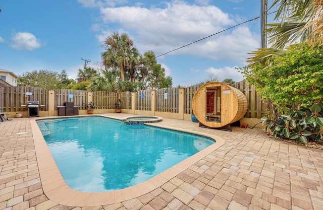 Watch Dolphins: St Augustine Gem Near Downtown!