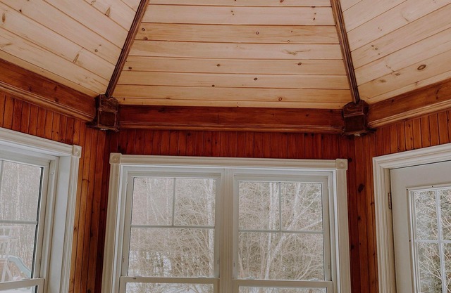 Waterfront | Jacuzzi | Wood fireplace | Ski | Work from home