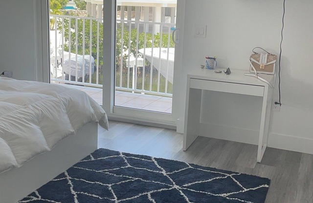 Water front property with bar, tennis, market place, and restaurants close by.