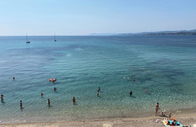 Waterfront studio with enchanting views