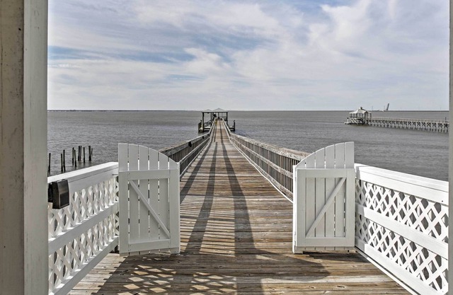 Waterfront Home w/ Dock - 31 Mi to Downtown NOLA!