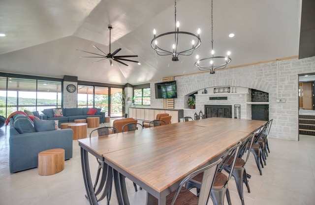 Waterfront Hot Tub - Luxe Home on Grand Lake!