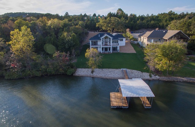 Waterfront, kayaks, dock in old kinderhook golf resort