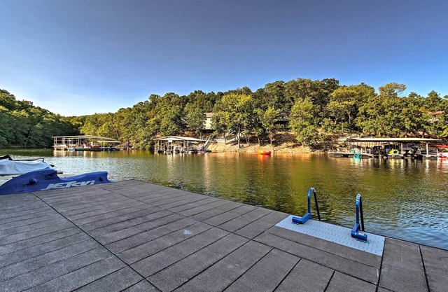 Waterfront Lake Ozark Condo w/ Balcony & Pool