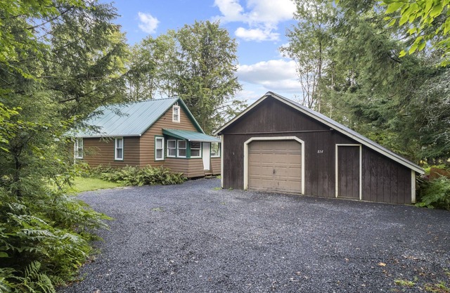 Waterfront Modern-Adirondack Cabin