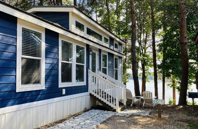 Waterfront Two Bedroom 15 on the #lake at Long Cove Resort