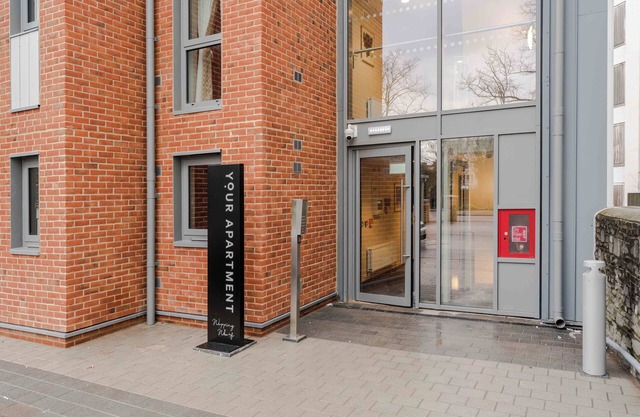 Waterside Living I Luxe Apartments