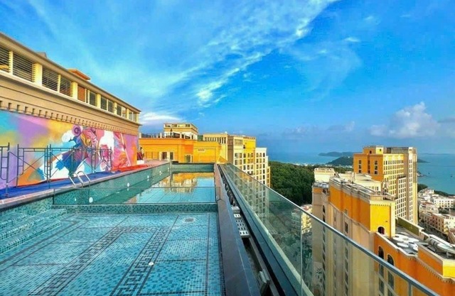 We Young Apartments by HOFs - Fireworks & Ocean view