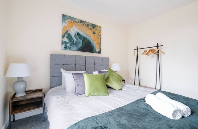 Wednesbury, 1 Bedroom Apartment 107 with Parking