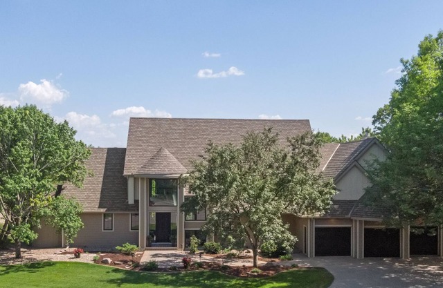 Welcome Oakland Place -- 6800 sq ft sleeps 24+