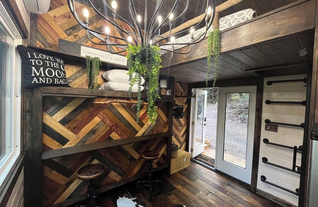 Welcome to Tree Top Cottage in the Smoky Mountains leaving lasting memories