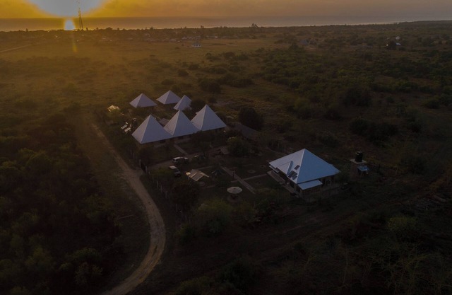 Welcoming 13-bedroom campground in Saadani National Park.