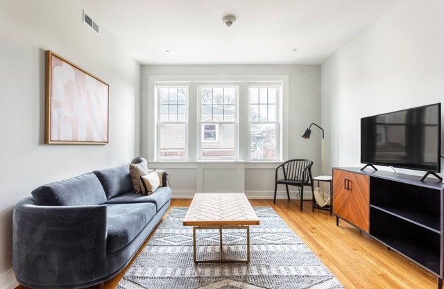 Well-Located Porter Square 1BR in Harvard Square by Blueground