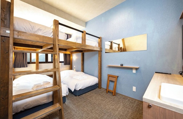 Well Stay Namba Quadruple Room/Osaka Ōsaka