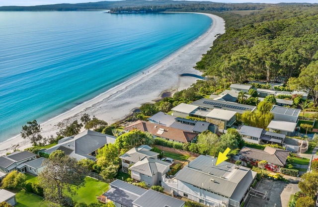 White Sands Retreat, Hyams Beach