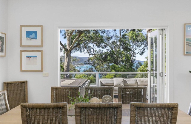 Whitecaps - Envious location, beautiful styling and plenty of space for all