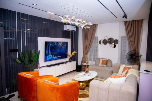 WHITNEY LUXURY APARTMENTs