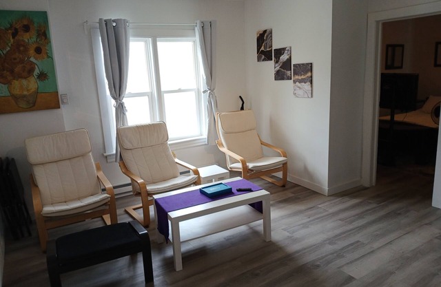 Who likes white poang? Near downtown