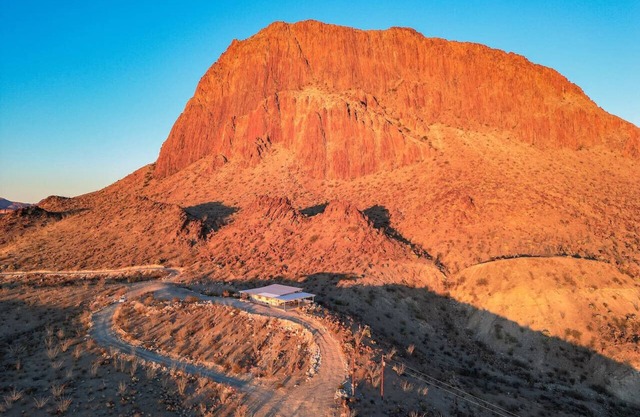 Willow Mtn. Ridge: Luxury & seclusion 10mi to BBNP