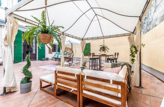 Wine Apartments Florence Vernaccia