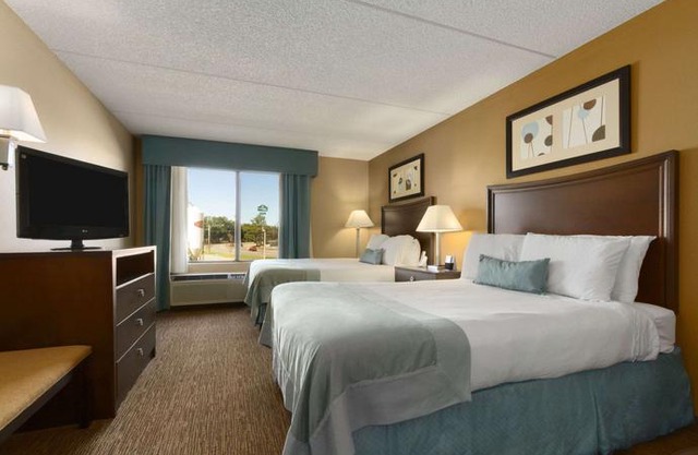 Wingate by Wyndham Fayetteville Fort Bragg