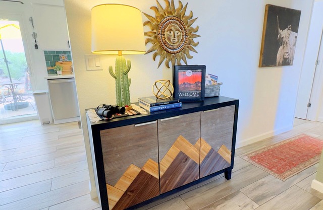 WINTER WHERE IT'S WARMER! One-Story, Patio w/Mountain Views & Washer/Dryer!