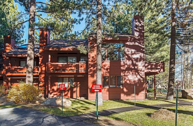 Winterset #18 | Shared Amenities Access | Year-Round Activities!