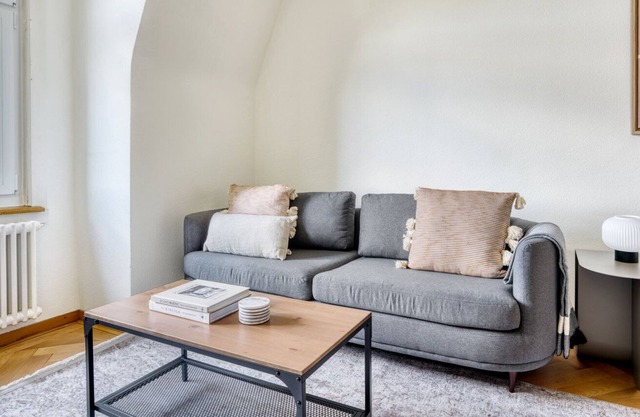 Wipkingen 3.5 Room w/ Storage & W/D, 2 mins to Mkt