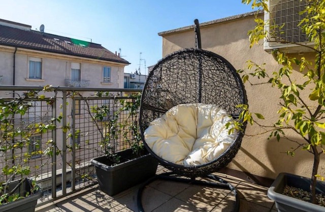 With Large Private Terrace City Center Metro 200mt