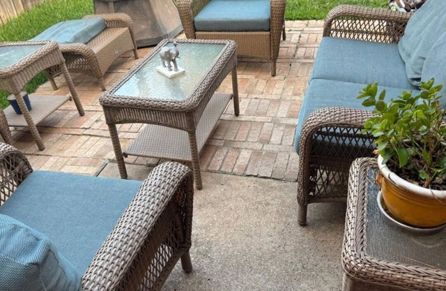 Women's Safe Haven - Outings, Shopping, Hospitals