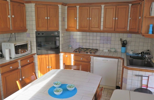 Wonderful private villa for 4 people with WIFI, A/C, TV, terrace, pets allowed and parking