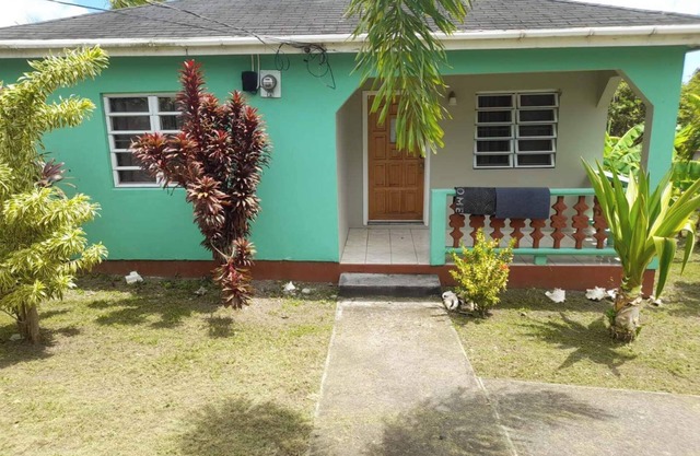 Wonderful 2-bedroom house with AC in charming Cotton Ground Village.
