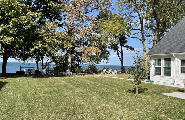 WONDERFUL 3 BEDROOM LAKEFRONT HOME WITH GREAT NEIGHBORHOOD PARK