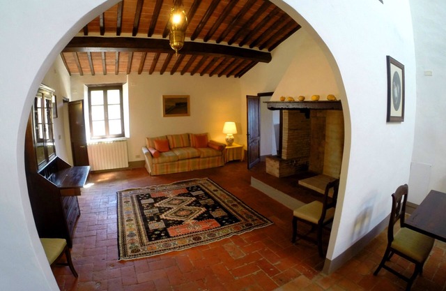 Wonderful apartment in the heart of Chianti Classico sorrounded by vineyards