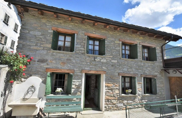 Wonderful private villa for 6 guests with TV