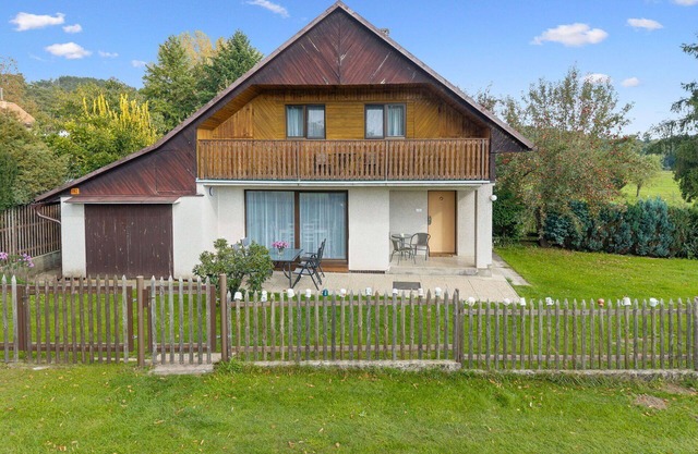 Wonderful private villa for 6 people with WIFI, balcony and pets allowed