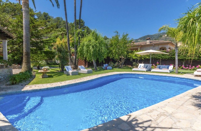 Wonderful private villa for 8 people with private pool, WIFI, A/C, TV, patio and panoramic view