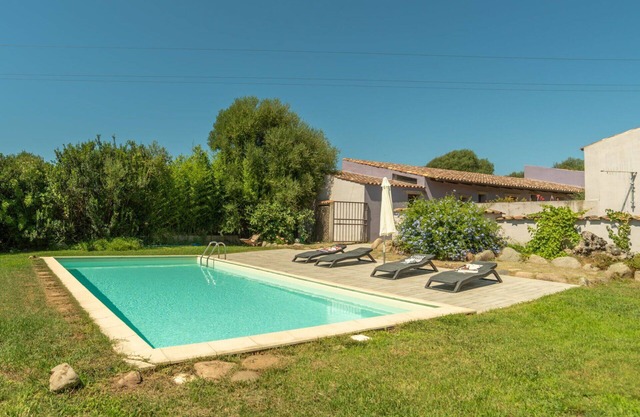 Wonderful private villa with A/C, WIFI, private pool, TV, patio, pets allowed and panoramic view