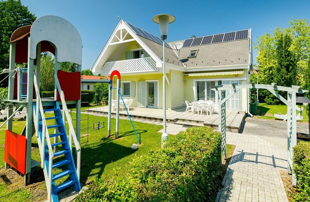Wonderful private villa for 12 people with WIFI, A/C, private pool, TV and terrace